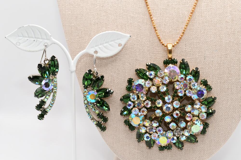 Vintage 1960s AB Rhinestone Pendant Necklace Set Green 3 Inch